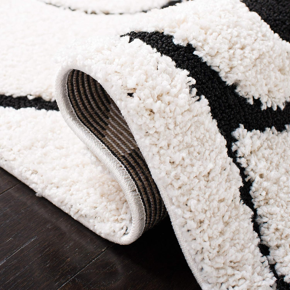 SAFAVIEH Florida Shag Rug 5'3"x7'6", Soft Plush Ivory &...