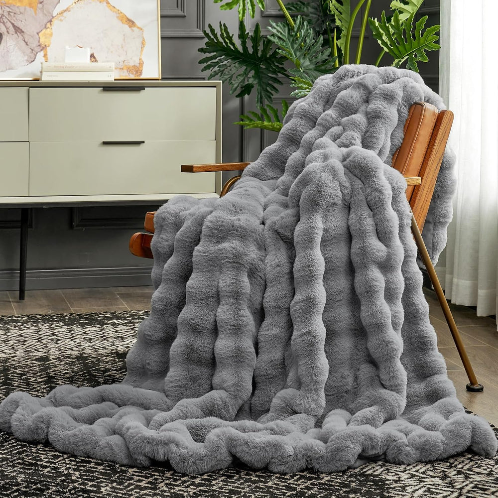 Cozy Bliss Bubble Faux Fur Throw Blanket for Couch, Light Grey, 50"x60&q...
