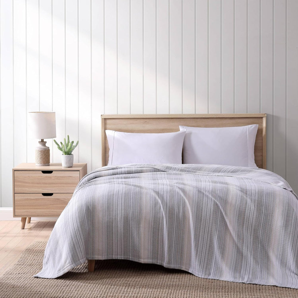 Tommy Bahama - Soft Queen Size Blanket for Bed & Couch, Cozy Bedding