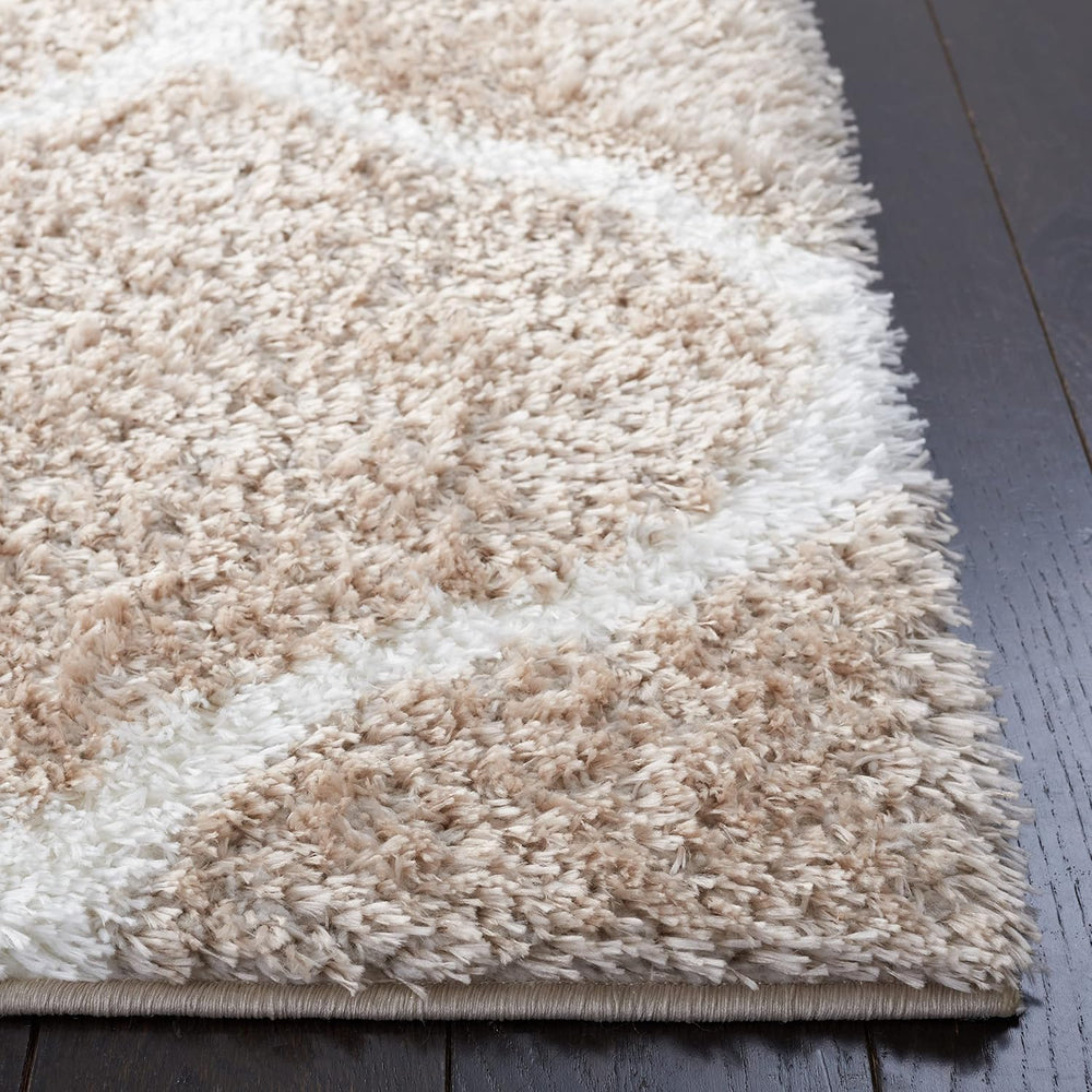 SAFAVIEH Tahoe Shag Collection Area Rug - 9' x 12', Beige & White...