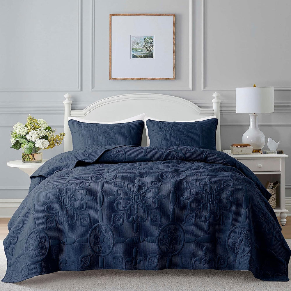 B2EVER Boho Quilt California King Size Bedding Set with Pillow Shams, Navy Bl...