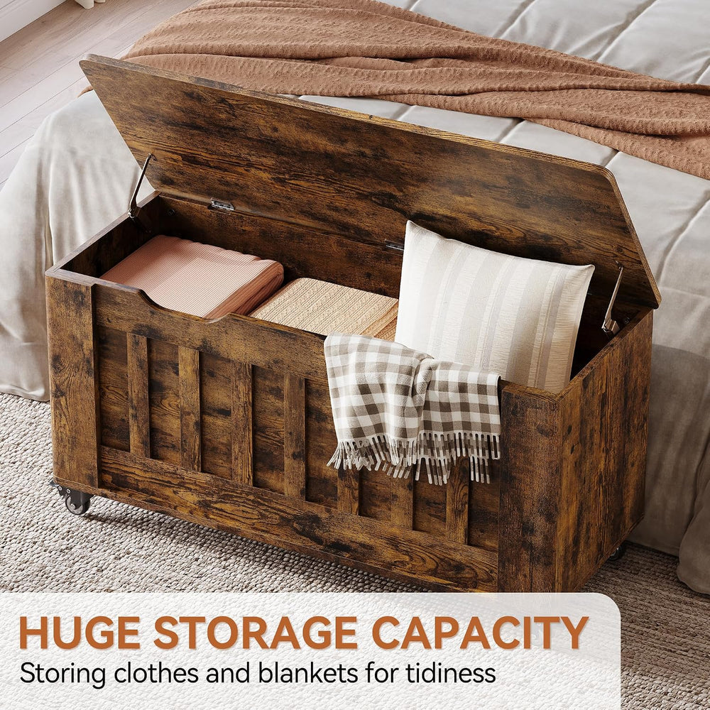 GarveeHome Storage Chest, 39.4" Wooden Storage Bench with 4 Wheels (Brow...