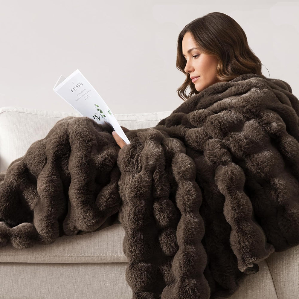 WDCOZY Luxury Bubble Throw Blanket, Brown Faux Rabbit Fur Mink Plush Throw fo...
