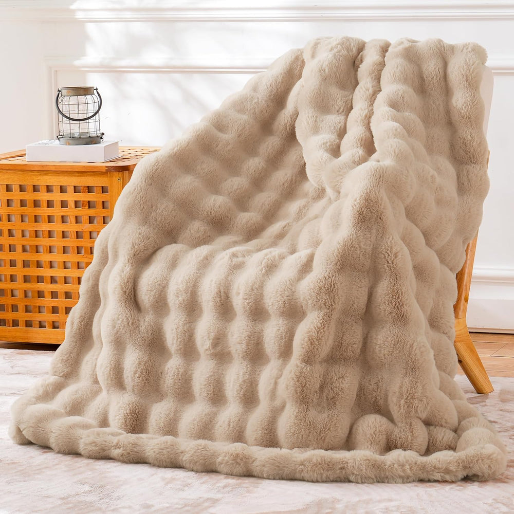 Faux Fur Throw Blanket for Couch - Cozy Fuzzy Soft Plush Fluffy Thick Luxury ...