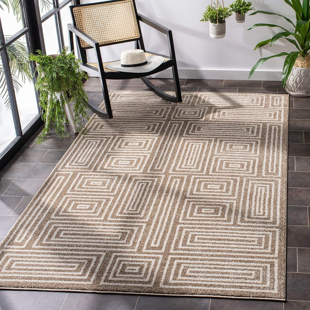 SAFAVIEH Amherst Collection Area Rug - 9' x 12', Wheat & Beige, M...