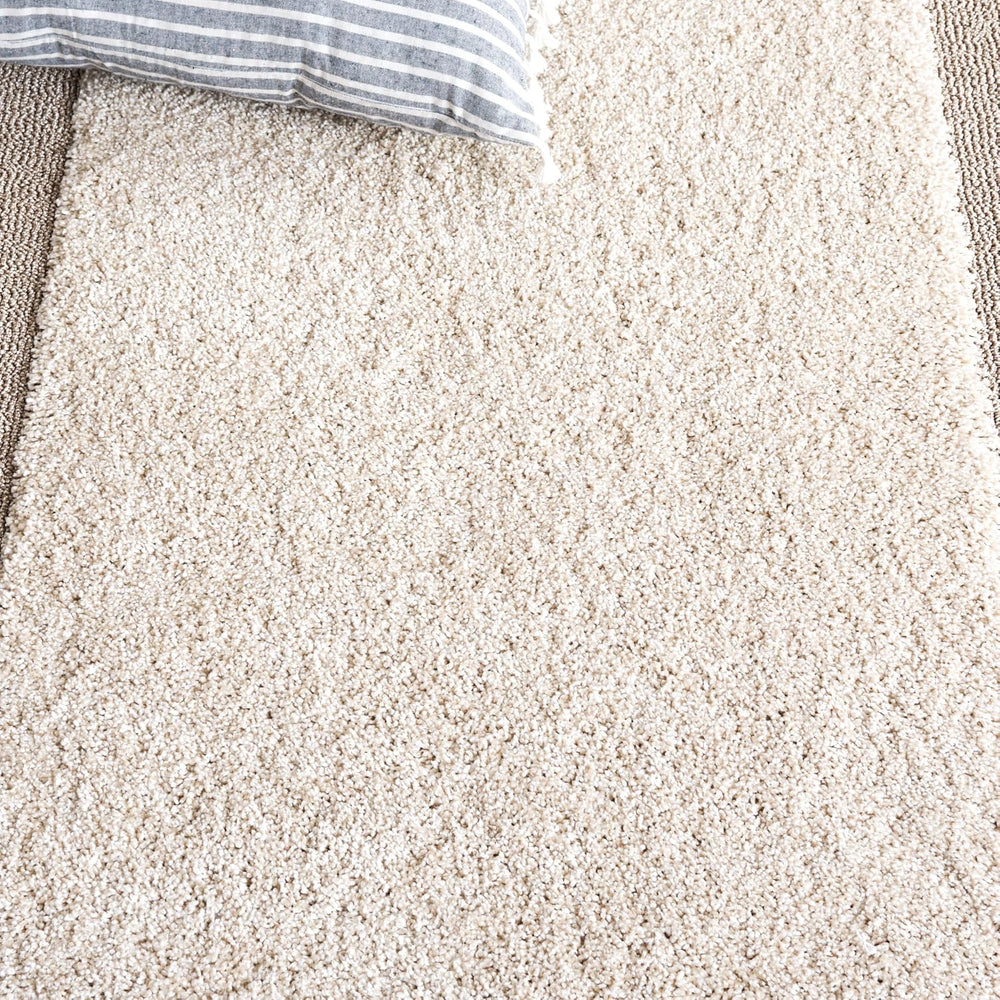 SAFAVIEH Florida Shag Collection Runner Rug - 2'3" x 8', Beige &...