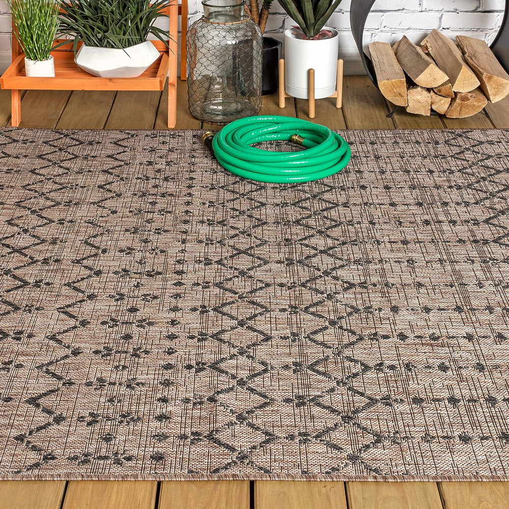 JONATHAN Y Moroccan Geometric Indoor Outdoor Area Rug 8X10 Natural/Black, Our...