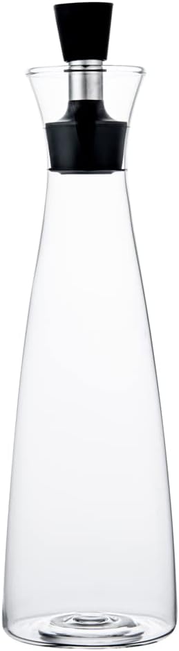 Restaurantware-Forma Professional 3 x 3 x 10.5 Inch Glass Oil Drizzler - Image 2