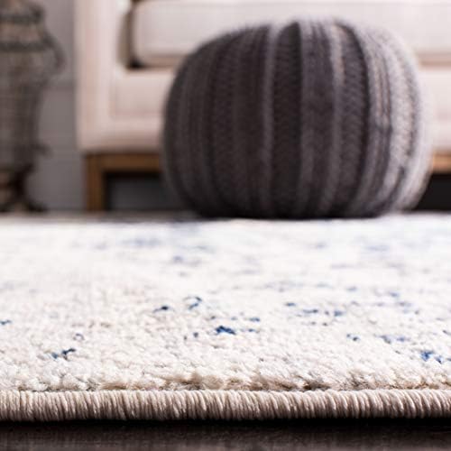 SAFAVIEH Madison Area Rug 8x10, Large Cream & Navy MAD603D