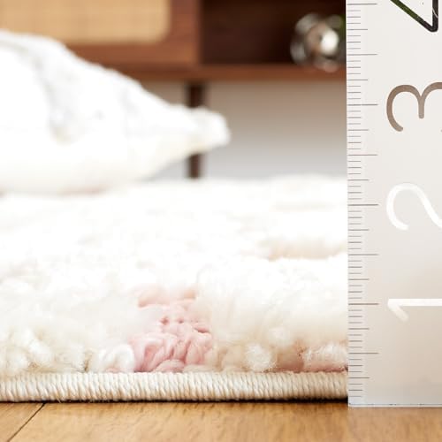 SAFAVIEH Area Rug 4x6 - Moroccan Tassel Shag Collection - Ivory & Pink, N...