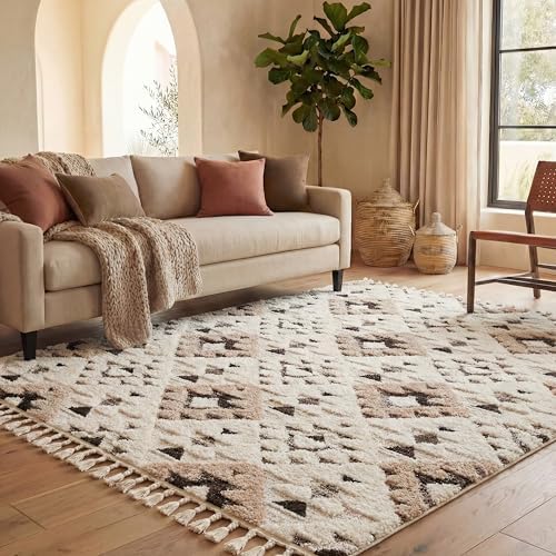 SAFAVIEH Moroccan Tassel Shag Collection Area Rug - 6'7" x 9'2&q...