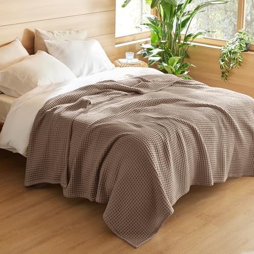Bedsure Lightweight 100% Cotton Waffle Blanket, King, Coffee Brown