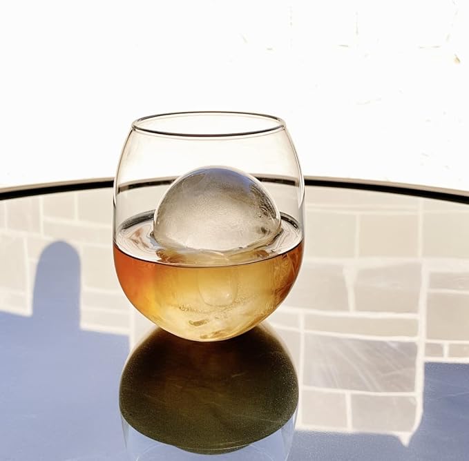 Ball Ice Cube Tray and Big Ice Cube Molds - Image 9