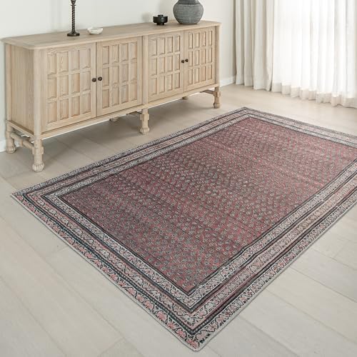 Rusty Rhythm 5' x 8' Burgandy Area Rug - Persian-inspired design