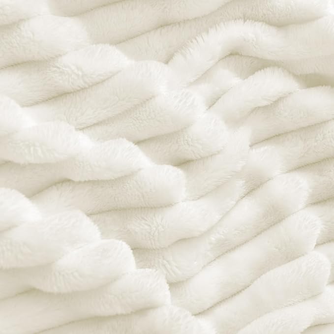 BEDELITE Fleece Throw Blanket for Couch – 3D Ribbed Jacquard Soft and Warm - Image 3