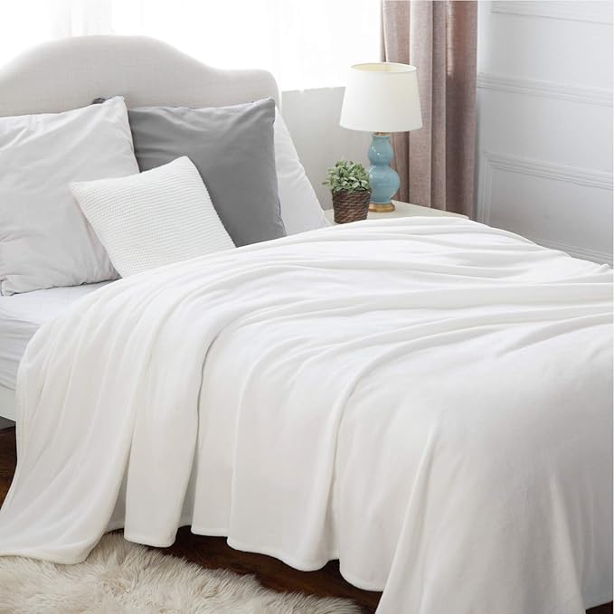 Bedsure GentleSoft Fleece Blankets Queen Size White - Image 2