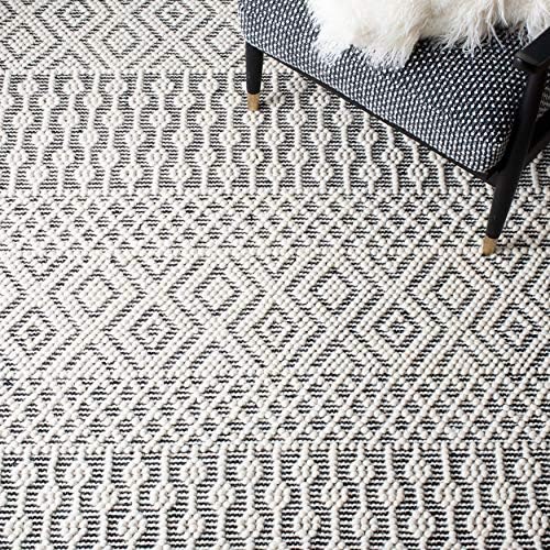 SAFAVIEH Natura Collection Area Rug - 9' x 12', Ivory & Black, Ha...
