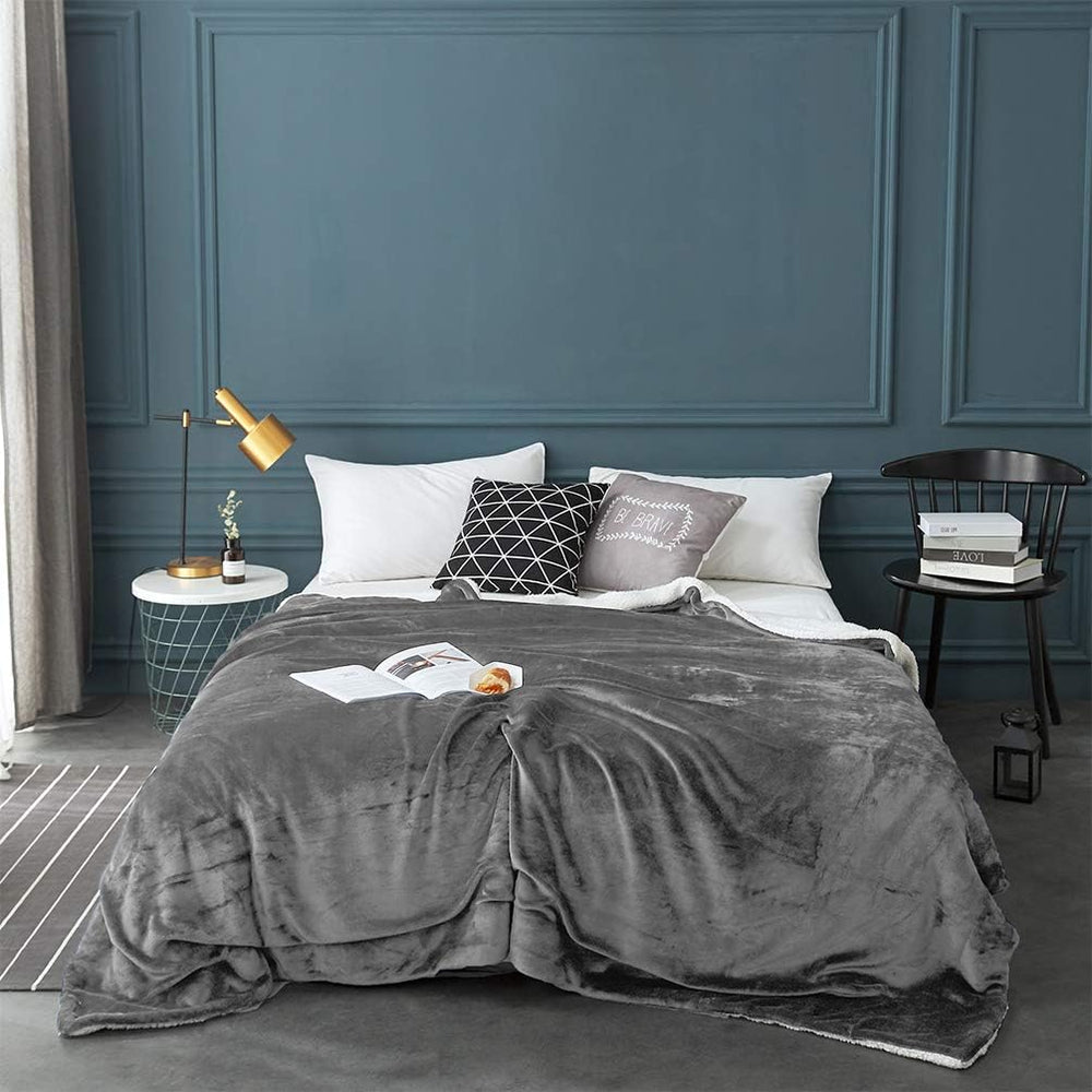 LBRO2M Sherpa Fleece Bed Blanket Super Soft Plush Warm Throw King 90"X10...