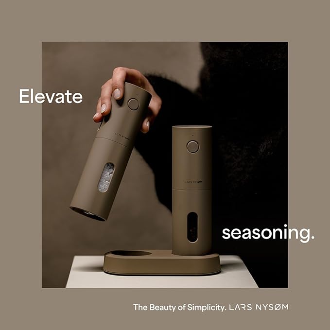 LARS NYSØM Electric Salt and Pepper Grinder Set, USB Rechargeable, Automatic - Image 3