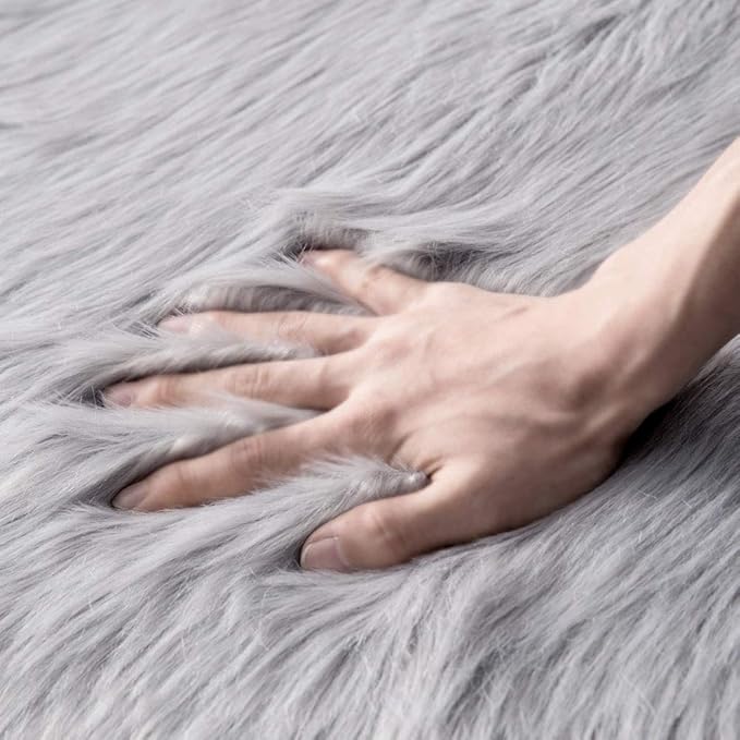 MIULEE Luxury Super Soft Fluffy Area Rug Faux Fur Sheepskin Rug Decorative - Image 4