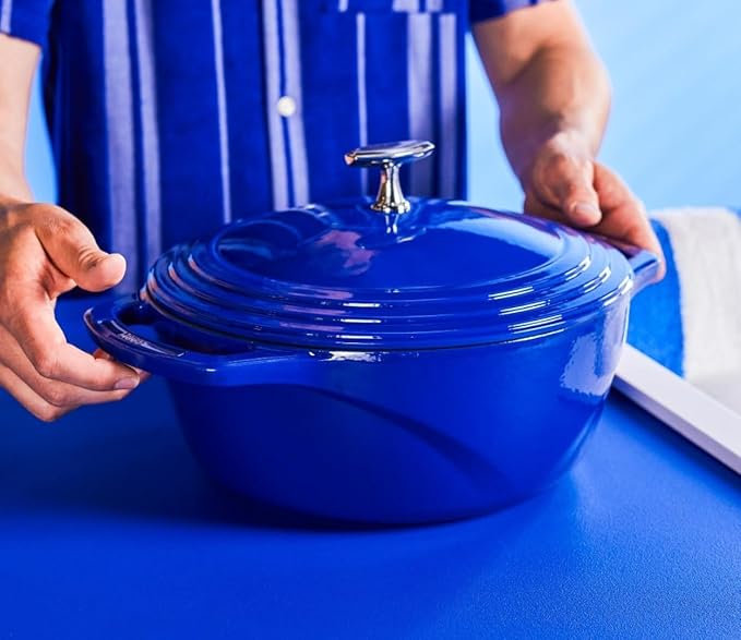 Lodge USA Enamel 4.5 Qt Enameled Cast Iron Dutch Oven - Image 2