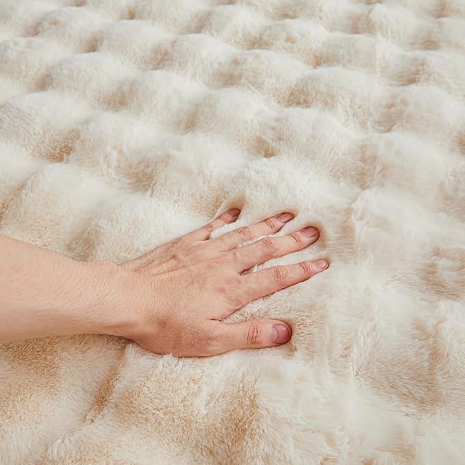 Creamy White Rabbit Plush Rug 2'x3', Fluffy Faux Fur Shaggy Area Rug - Image 6