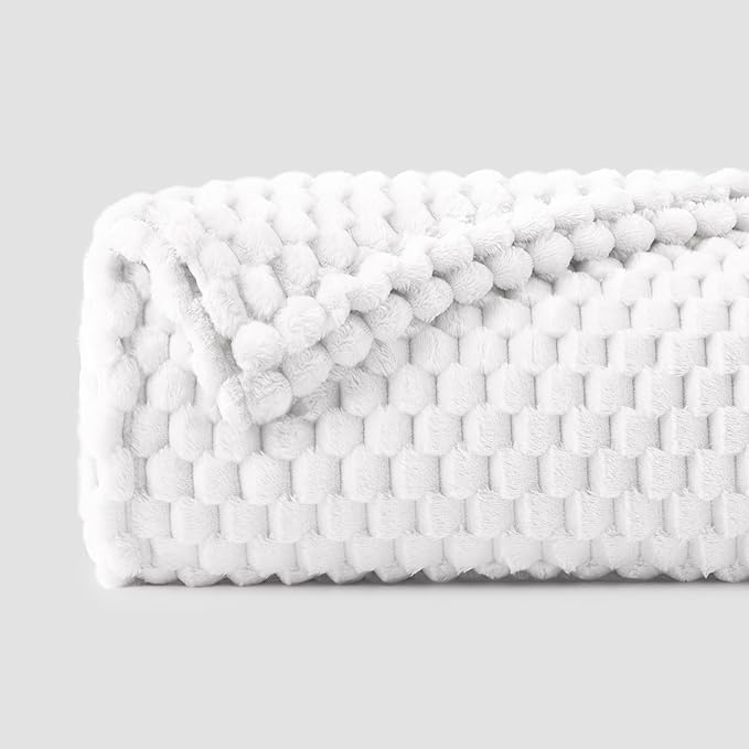 BEDELITE Fleece Throw Blanket for Couch & Bed - Image 2