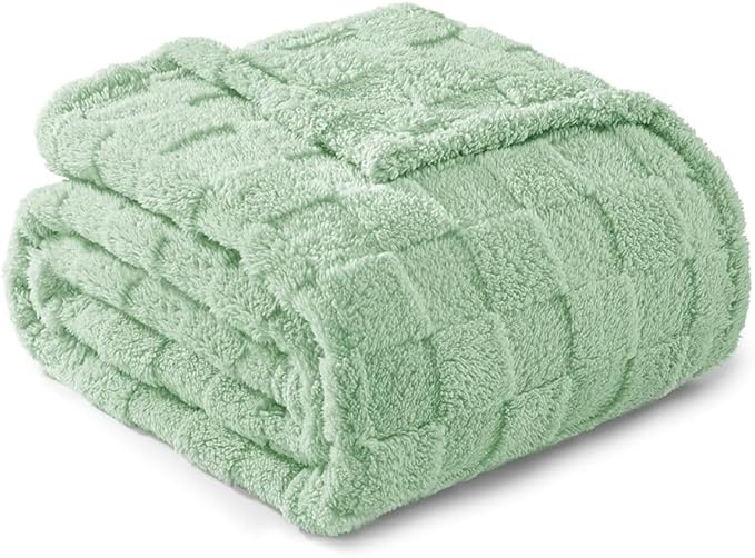Exclusivo Mezcla King Size Flannel Fleece Blanket, Super Soft and Warm by ExclusivoMezcla