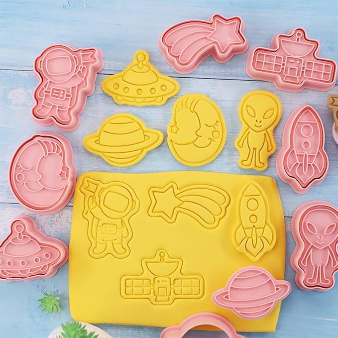 Outer-Space Cookie Cutters Set, 8-PCS 3D Astronaut, Planet Cookie Cutters - Image 4
