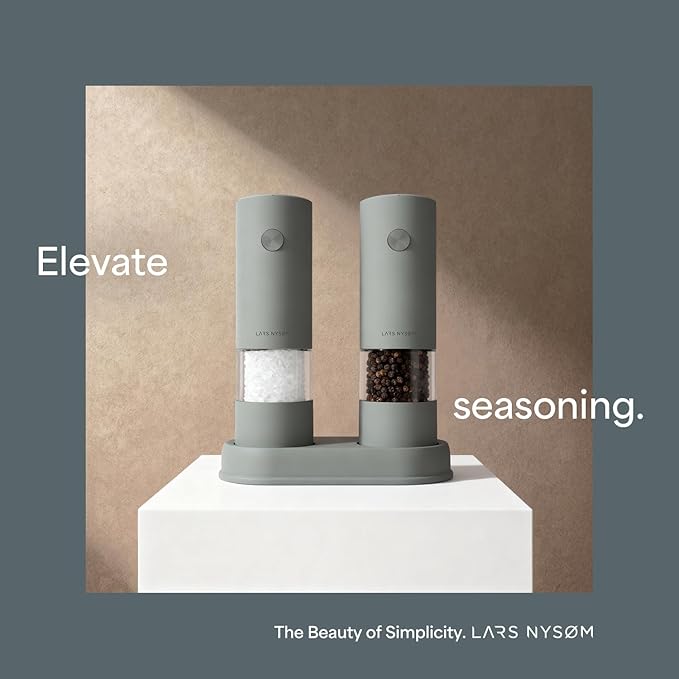 LARS NYSØM Electric Salt and Pepper Grinder Set I Automatic Salt and Pepper - Image 3