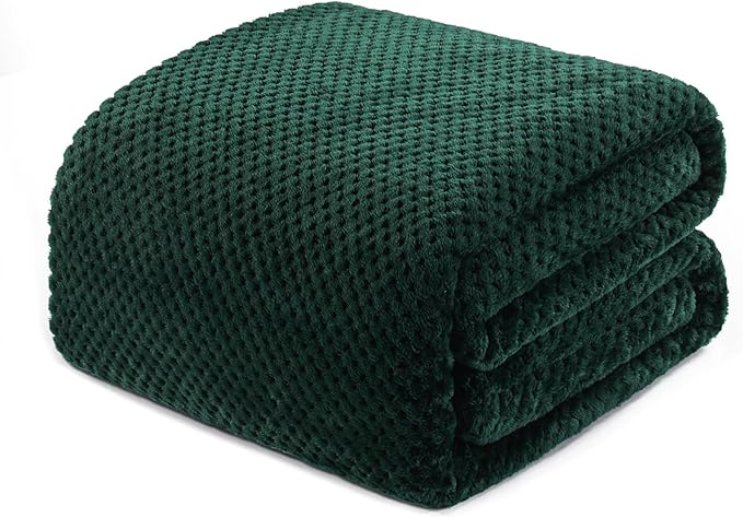 Exclusivo Mezcla Fleece Bed Blanket Queen Size, Super Soft and Warm Blankets by ExclusivoMezcla
