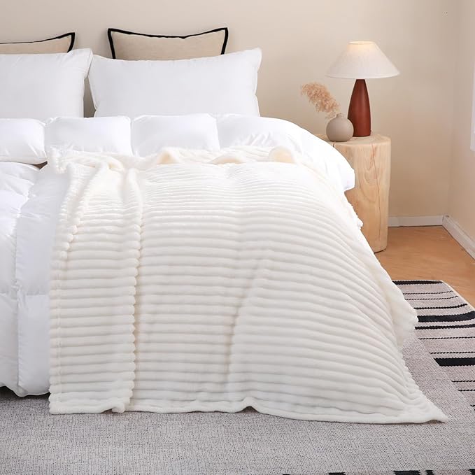 Cream White Fleece Throw Blanket 50”×60” - Image 5