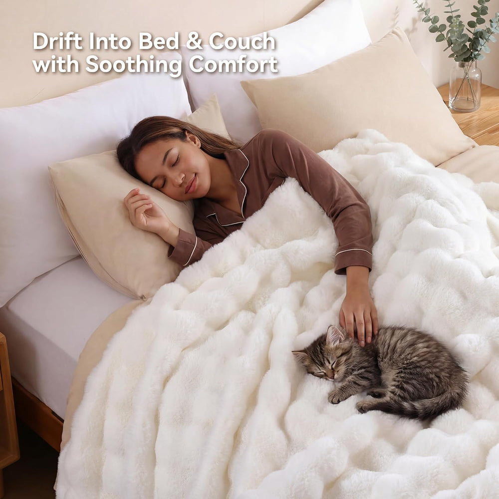 Smoofy Faux Rabbit Fur Throw for Couch - Cream White Bubble Blanket 50"x...