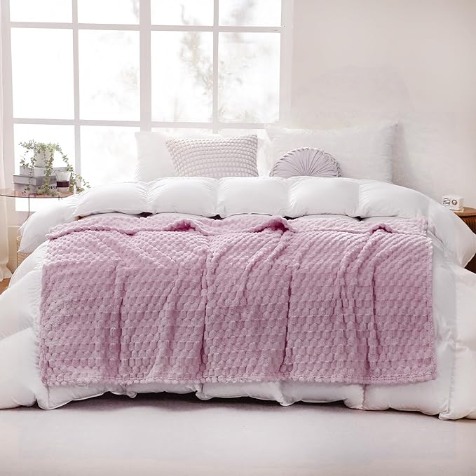 Puncuntex Light Purple Throw Blanket 60"×80" inches Fuzzy 3D Jacquard - Image 3