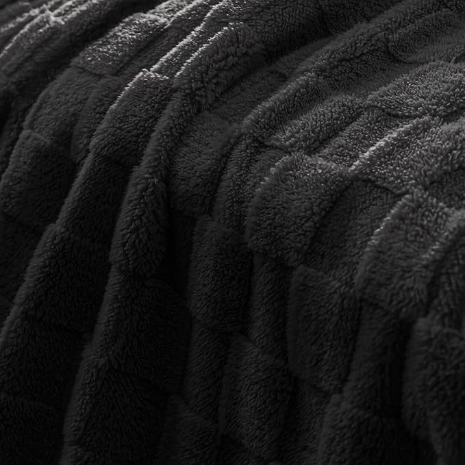 Exclusivo Mezcla Twin Size Flannel Fleece Blanket, Super Soft and Warm - Image 4