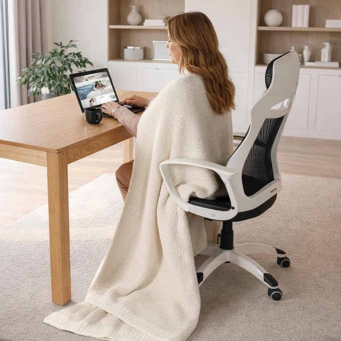 Snuggle Sac Queen Size Oversized Super Soft Bed Blanket - Image 8