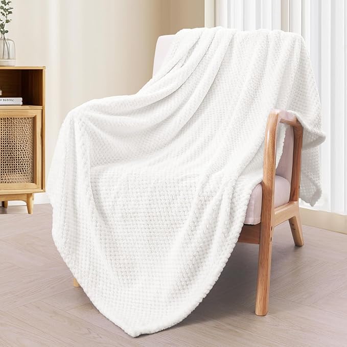 Exclusivo Mezcla Fleece Bed Blanket King Size, Super Soft and Warm Blankets - Image 4