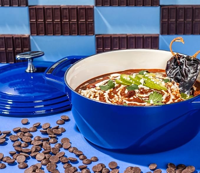 Lodge USA Enamel 4.5 Qt Enameled Cast Iron Dutch Oven - Image 4