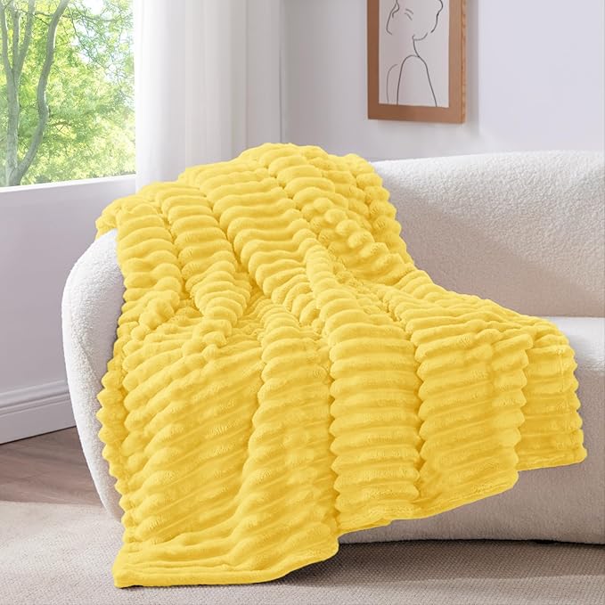 BEDELITE Twin Blanket for Couch & Bed, 300GSM Soft & Warm Fleece Blanket - Image 2