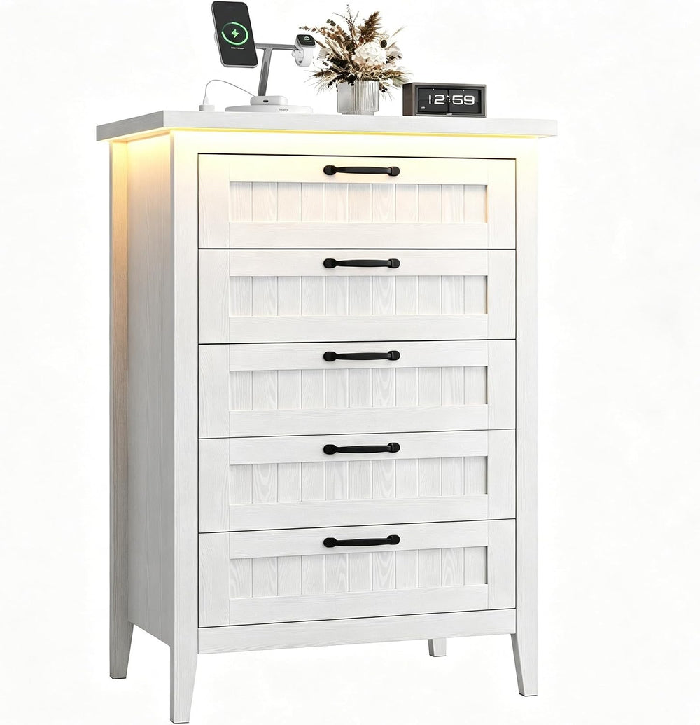 Garvee 44.9'' Tall 5 Drawer Dresser with Power Outlet & LED Lights