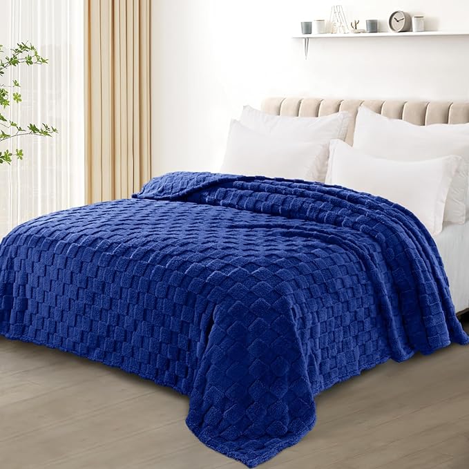 Exclusivo Mezcla Twin Size Flannel Fleece Blanket, Super Soft and Warm - Image 2
