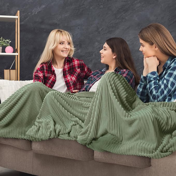 Buryeah 12 Pcs Flannel Throw Blanket Bulk 50 x 60 Inch Wedding Throw Blanket - Image 4