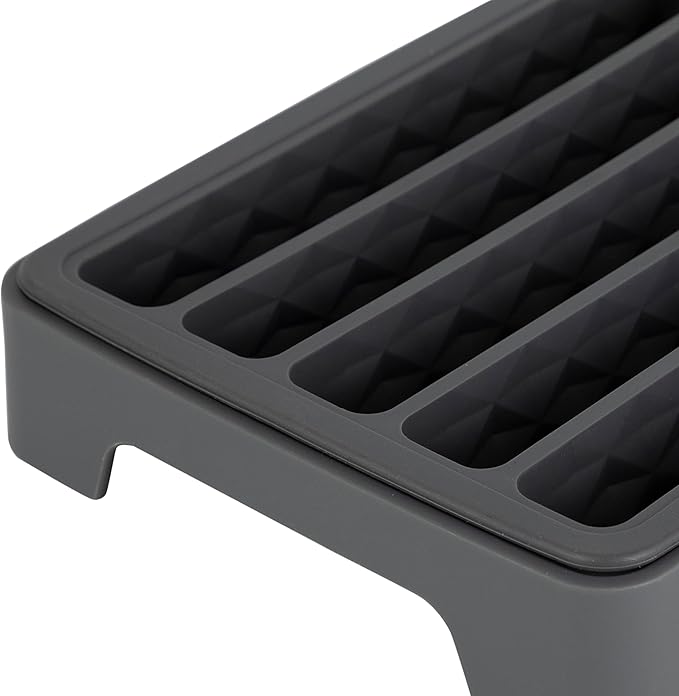 Tovolo Ice Cube Tray for Water Bottles Creates 5 Frozen Stick Tubes for Plastic - Image 5