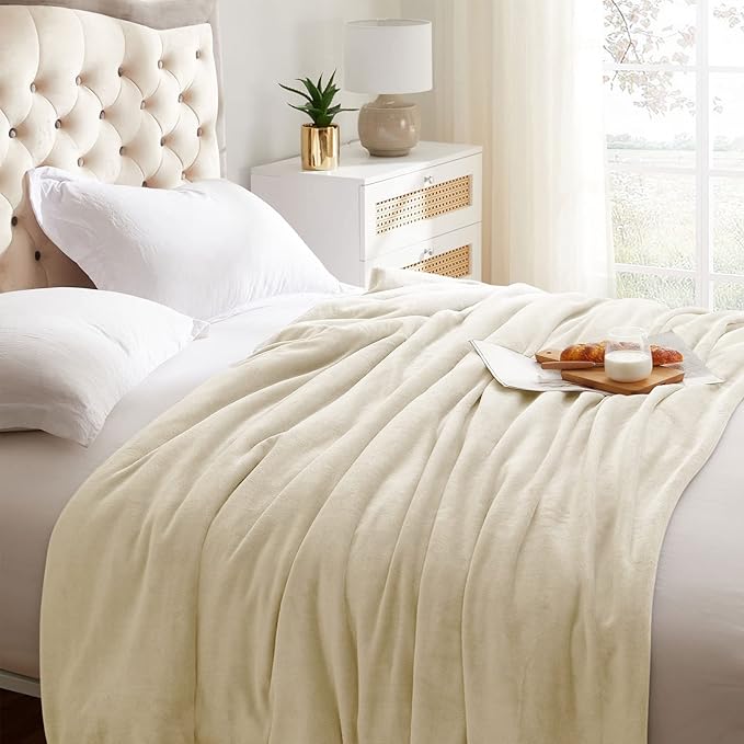 KMUSET Super Soft Throw Blanket Premium Silky Flannel Fleece Twin Size Beige - Image 5