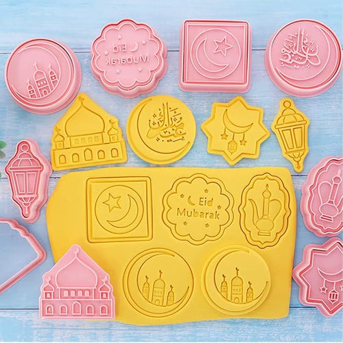 8 Pcs Cookie Cutters Set 3D Holiday Cookie Cutters - Image 2