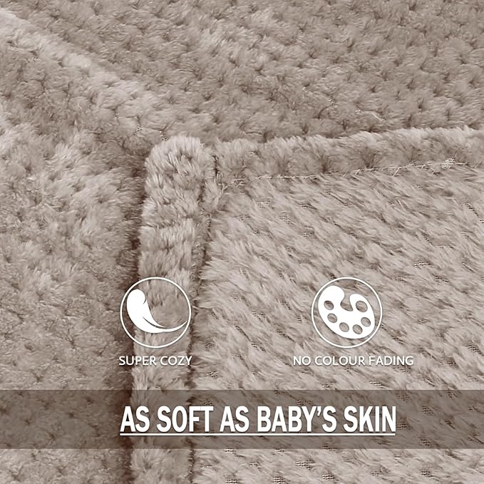 Exclusivo Mezcla Fleece Bed Blanket Twin Size, Super Soft and Warm Blankets - Image 8