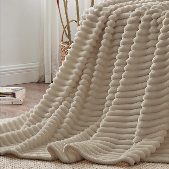 BEDELITE King Size Blanket for Bed, 300GSM Soft & Warm Fleece Blanket, - Image 6