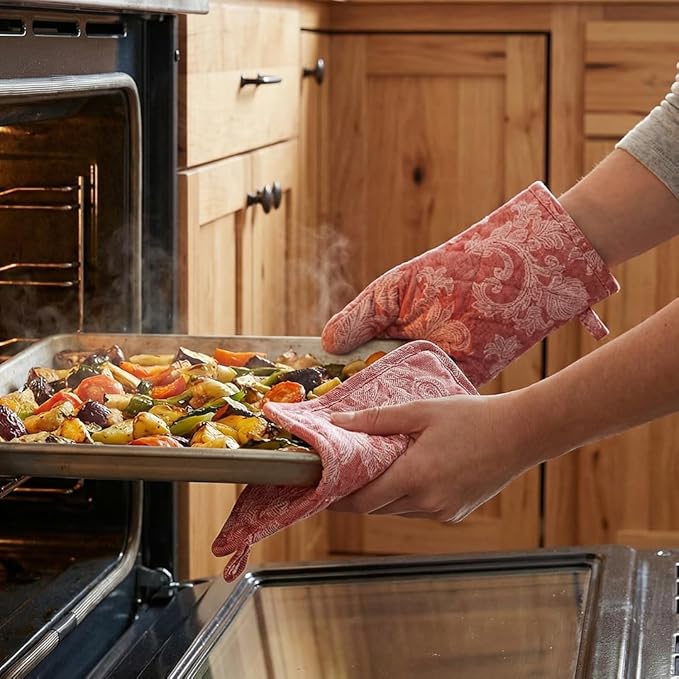 Encasa XO Heat Resistant 100% Cotton Oven Glove & Potholder Set - Image 7
