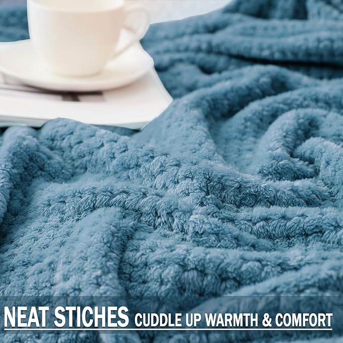 Exclusivo Mezcla Fleece Bed Blanket King Size, Super Soft and Warm Blankets - Image 5