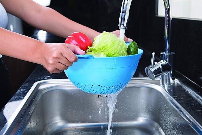 Mintra Home Plastic Strainer Colanders Set: 3, 3.5 and 5 Quart Double Strong - Image 7